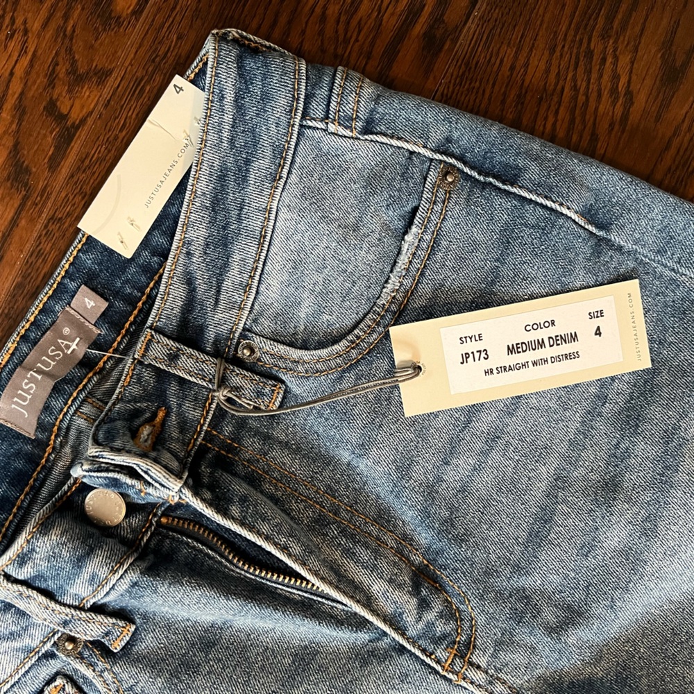 Distressed jeans - Picture 4 of 4